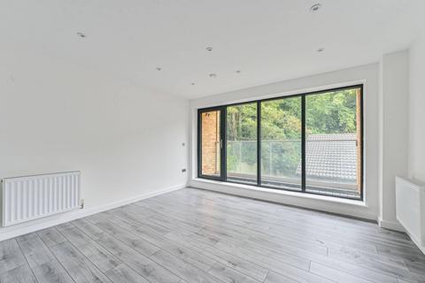 2 bedroom flat for sale, Joynes House, Charlton, Greenwich, SE7