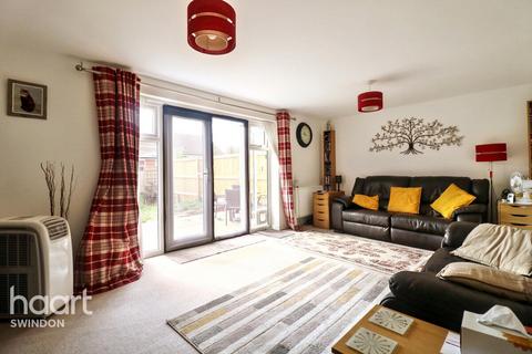 4 bedroom detached house for sale, Step Stones, Swindon