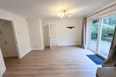4 bedroom house to rent, Hazelwood Road, Wilmslow, Cheshire