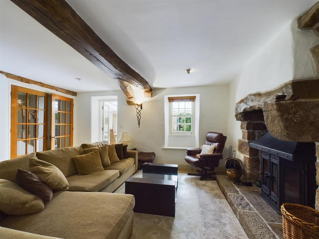 CAM02009 G0-PR0050-STILL036.jpg