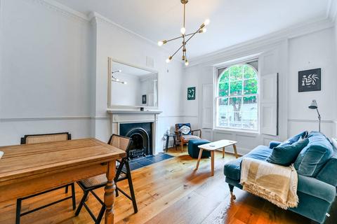 2 bedroom flat to rent, River Street, Islington, London, EC1R