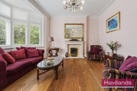 undefined, Elm Park Road, London