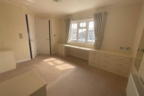 2 bedroom park home for sale, Elm Way, Hayes Country Park, Battlesbridge, Wickford, Essex