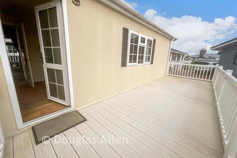 2 bedroom park home for sale, Elm Way, Hayes Country Park, Battlesbridge, Wickford, Essex