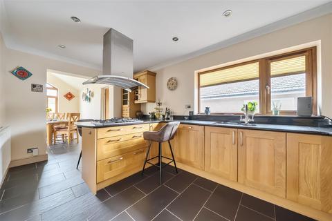 8 Heol Nant Bran, Birchgrove, Swansea, SA7 9LS