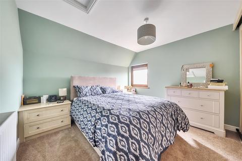 8 Heol Nant Bran, Birchgrove, Swansea, SA7 9LS