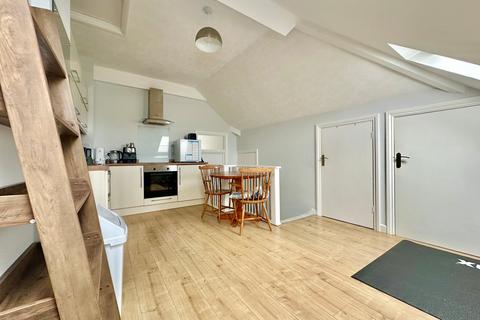 2 bedroom flat for sale, Egerton Road, Bexhill-on-Sea, TN39