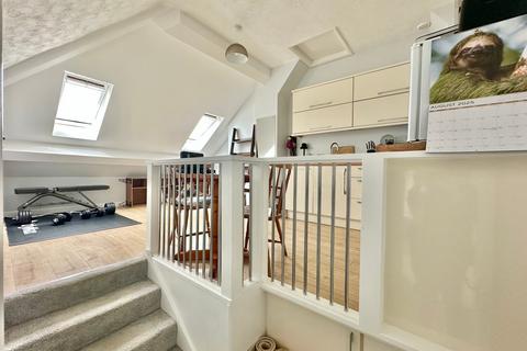 2 bedroom flat for sale, Egerton Road, Bexhill-on-Sea, TN39