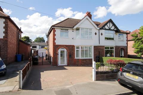 3 bedroom semi-detached house for sale, Sandileigh Avenue, Hale