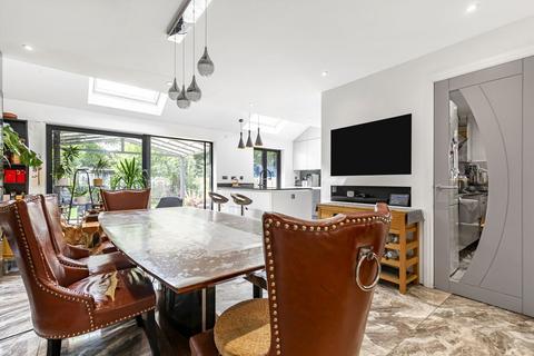 4 bedroom semi-detached house for sale, Brooklands Road, Weybridge KT13