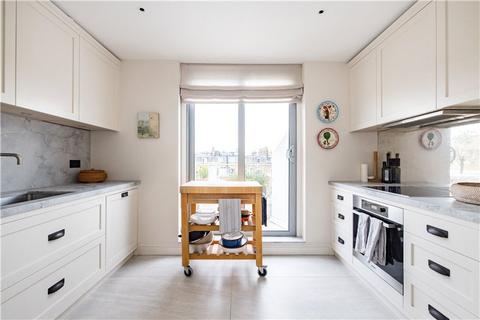 2 bedroom apartment for sale, Roland Gardens, South Kensington, London, SW7