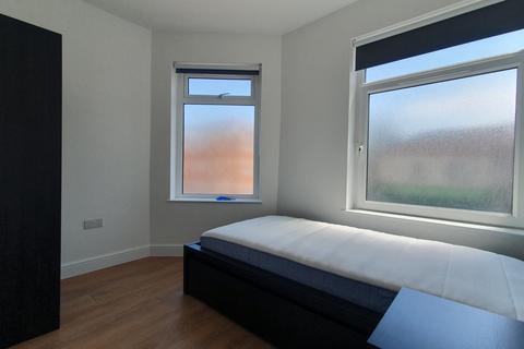 1 bedroom in a house share to rent, Broadway, Broadway, Cardiff, CF24