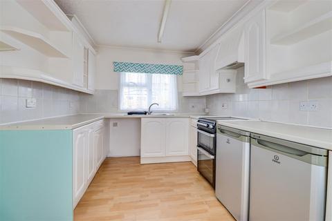 2 bedroom park home for sale, Creek Road, Canvey Island SS8