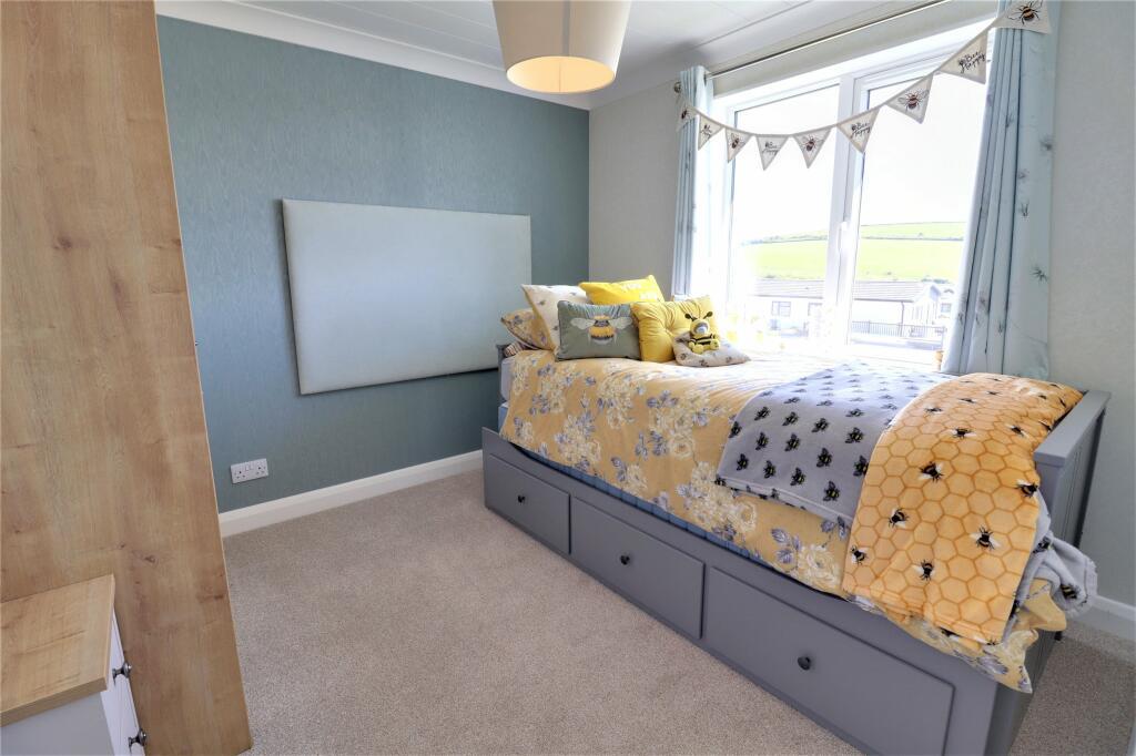 Preloved Park Home 39 Tranquility Park Bedroom 2