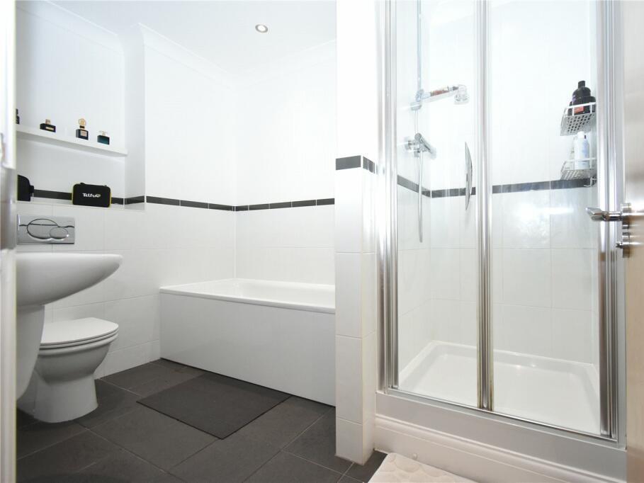 Bathroom.jpeg