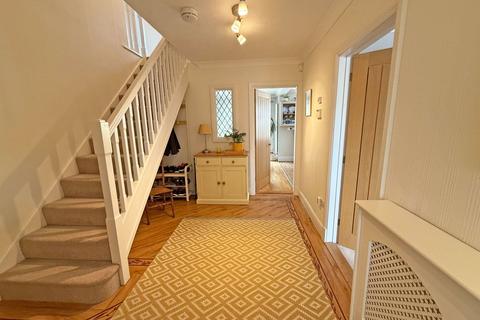 5 bedroom detached house for sale, Sycamore Drive, Hollywood, B47 5QX
