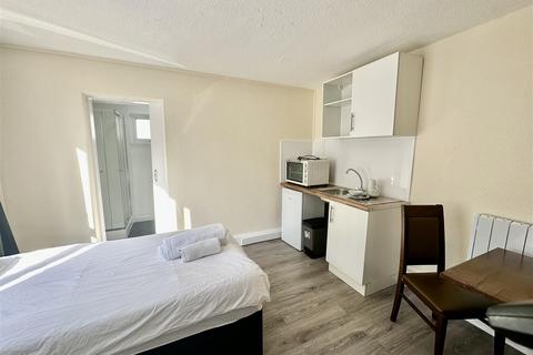 1 bedroom in a house share to rent, Unit 7, Ingleby, Bellozanne Road, St. Helier, Jersey