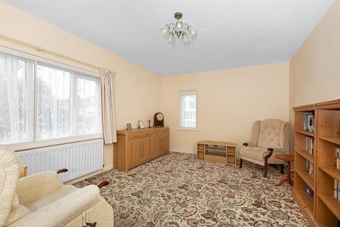 undefined, 11 Brighton Road, Purley CR8