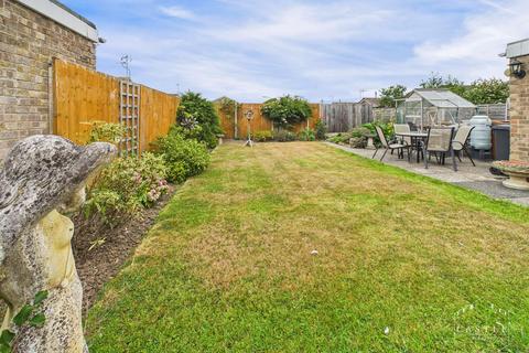 2 bedroom detached bungalow for sale, Azalea Close, Burbage, Hinckley