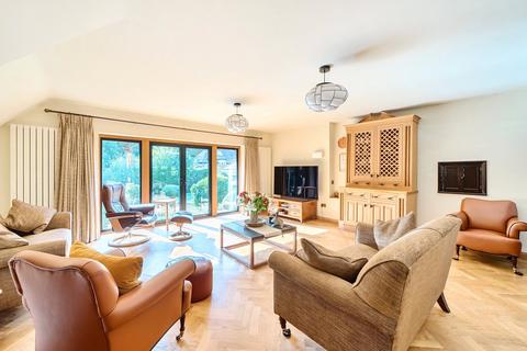 undefined, Ockham Road South, East Horsley, KT24