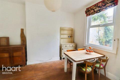 3 bedroom terraced house to rent, Chapel Road, BRISTOL