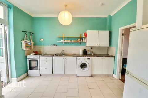3 bedroom terraced house to rent, Chapel Road, BRISTOL