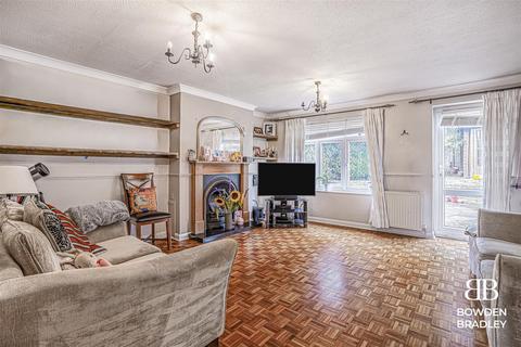 undefined, Owen Gardens, Woodford Green