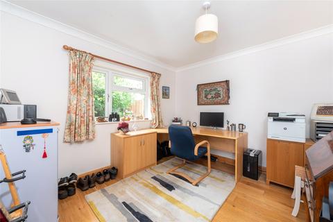 5a Windmill Hill, Biddenham, Bedford, MK40 4AG