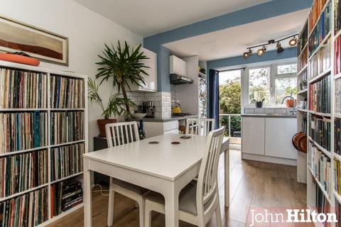 undefined, Milner Road, Brighton