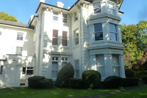Office to rent, 23 Oak Hill Grove Surbiton KT6 6DU