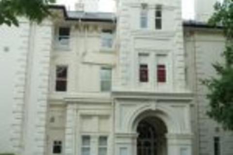 Office to rent, 23 Oak Hill Grove Surbiton KT6 6DU
