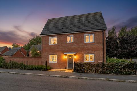3 bedroom detached house for sale, Fairey Street, Cofton Hackett, B45
