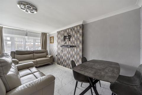 14 Alpine Drive, Leigh, WN7 5HT