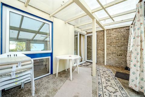 3 bedroom terraced house for sale, Arthur Close, Farnham, United Kingdom, GU9
