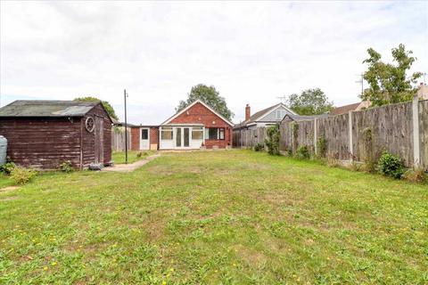 3 bedroom bungalow for sale, Great Clacton CO15