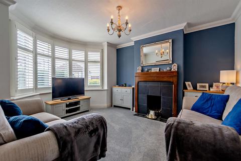 4 bedroom end of terrace house for sale, Dickens Road, Maidstone