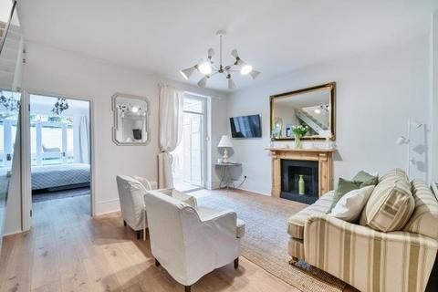 Flat 1a, 18 Westgate Terrace, London, SW10 9BJ
