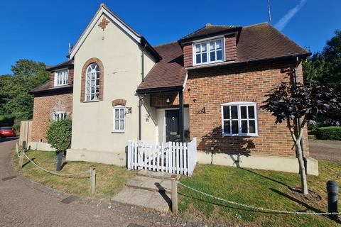 2 Meadow Way, Eythorne, Dover, CT15 4LY