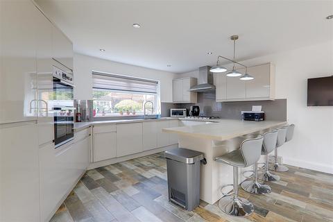 4 bedroom detached house for sale, Goodwood Road, Worthing BN13