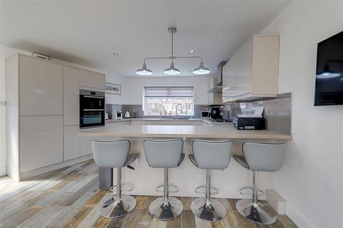 4 bedroom detached house for sale, Goodwood Road, Worthing BN13