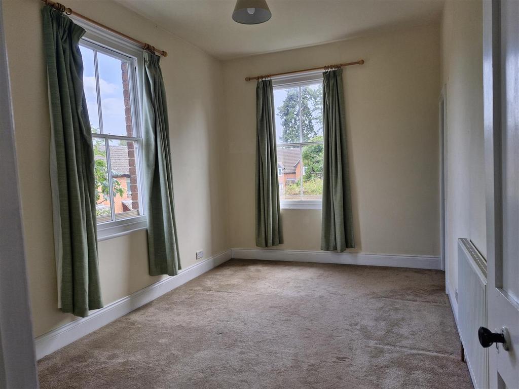 Bed 2 front left.jpg
