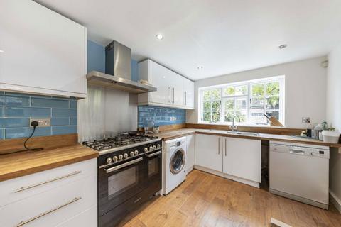 3 bedroom house to rent, Aspinden Road, London SE16