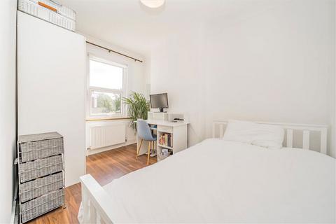 2 bedroom maisonette for sale, Dupree Road, London SE7