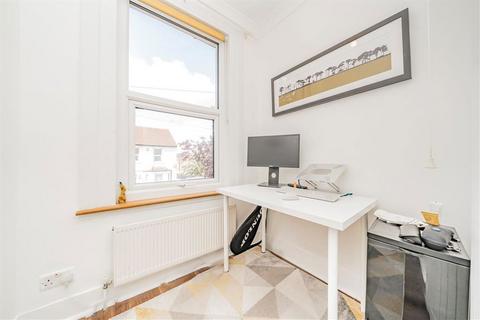 2 bedroom maisonette for sale, Dupree Road, London SE7