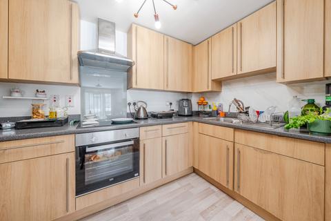 2 bedroom flat for sale, Foundry Court, Mill Street, Slough, SL2