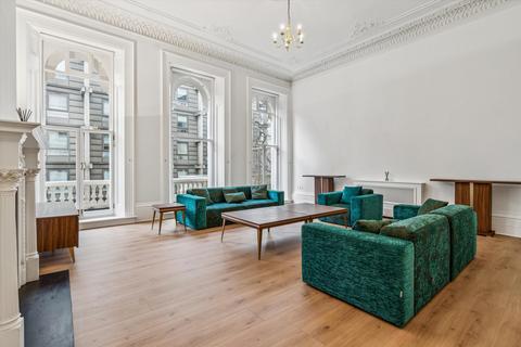 3 bedroom flat to rent, Lancaster Gate, London, W2.