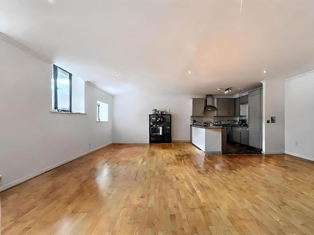 Open Plan Living/Kitchen