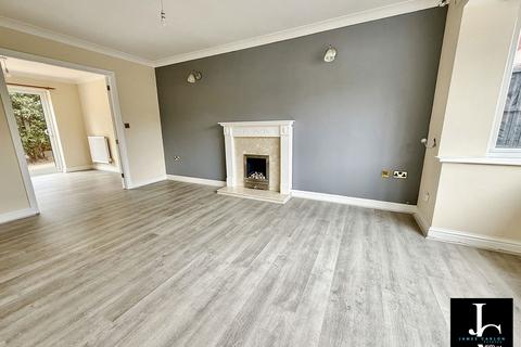 4 bedroom detached house for sale, Grange Farm Rise, Telford TF4