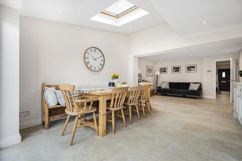 undefined, Vale Close, Harpenden, Hertfordshire, AL5