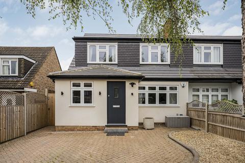 Vale Close, Harpenden, Hertfordshire, AL5